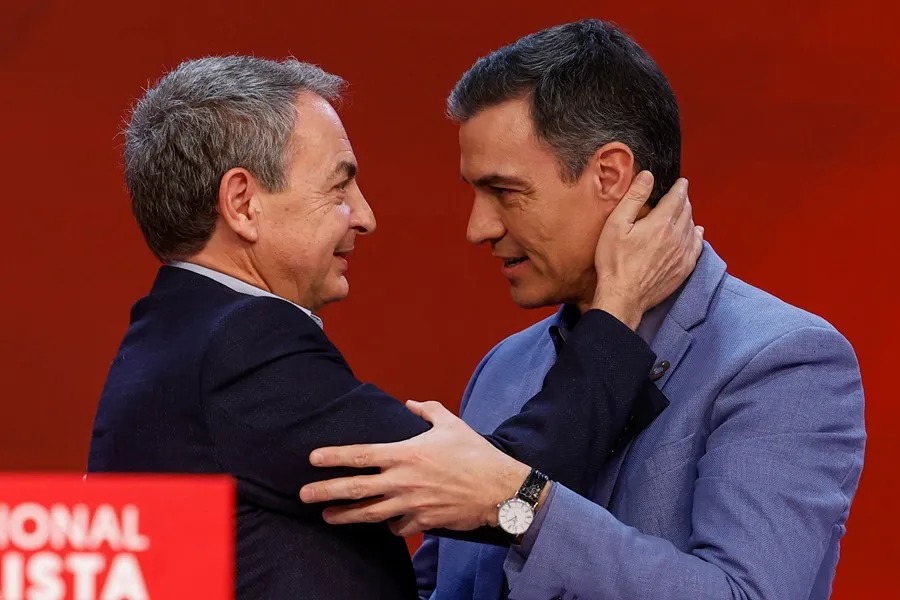 Pedro Sánchez y José Luis Rodríguez Zapatero, en un acto del PSOE
