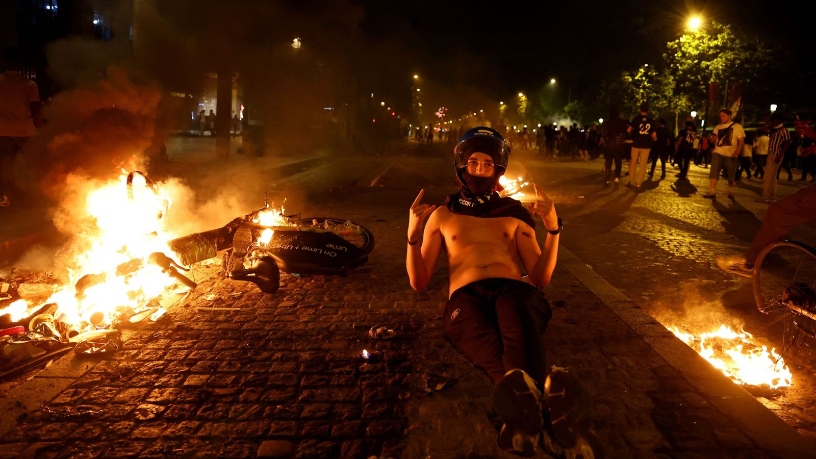 Disturbios nocturnos en Francia